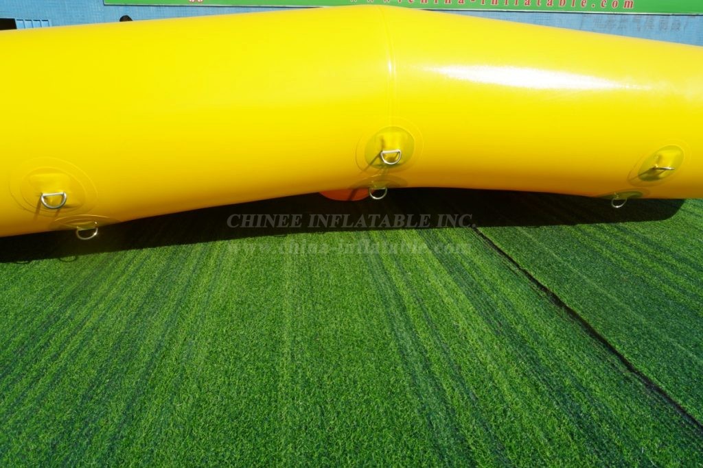 T10-504 Inflatable Banana Fly Fish