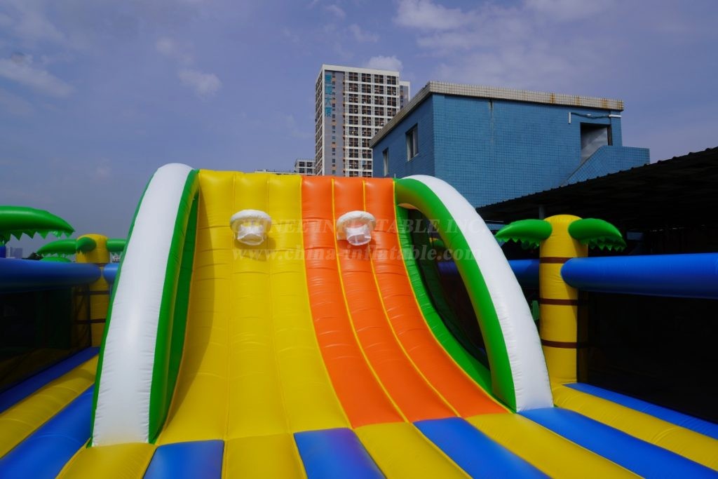 GF2-113 Inflatable Amusement Park