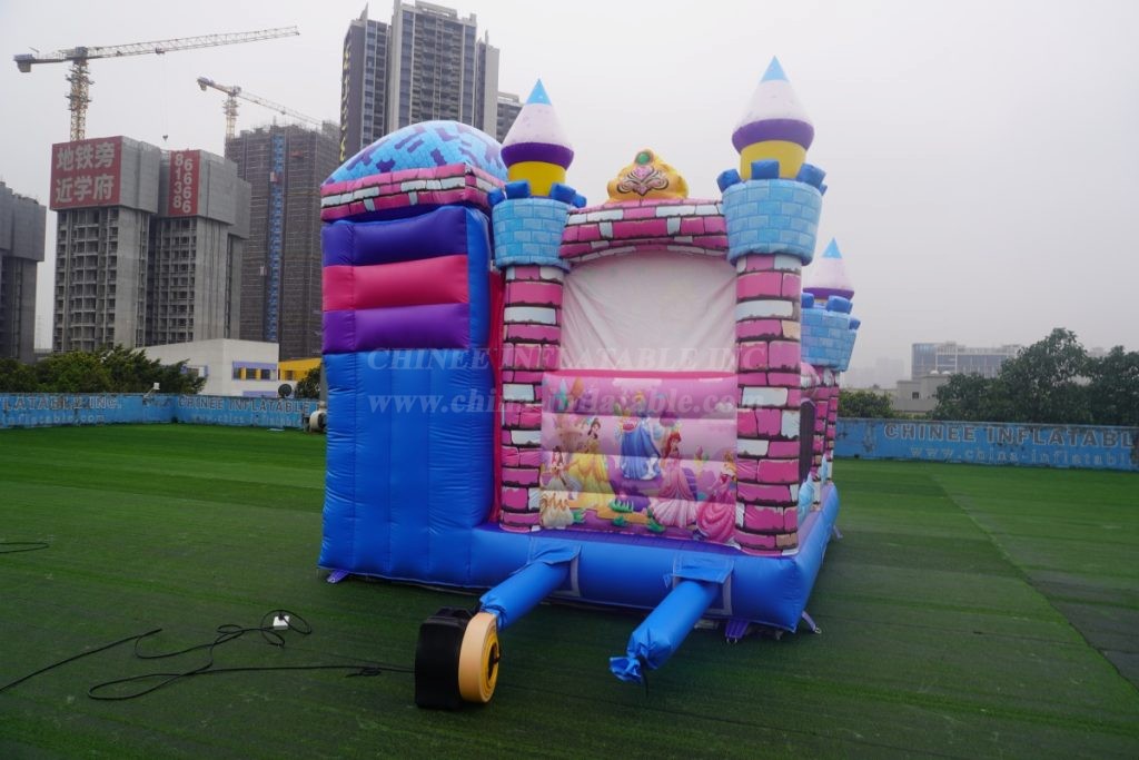 T6-2001 Princess-Themed Bouncy Castle