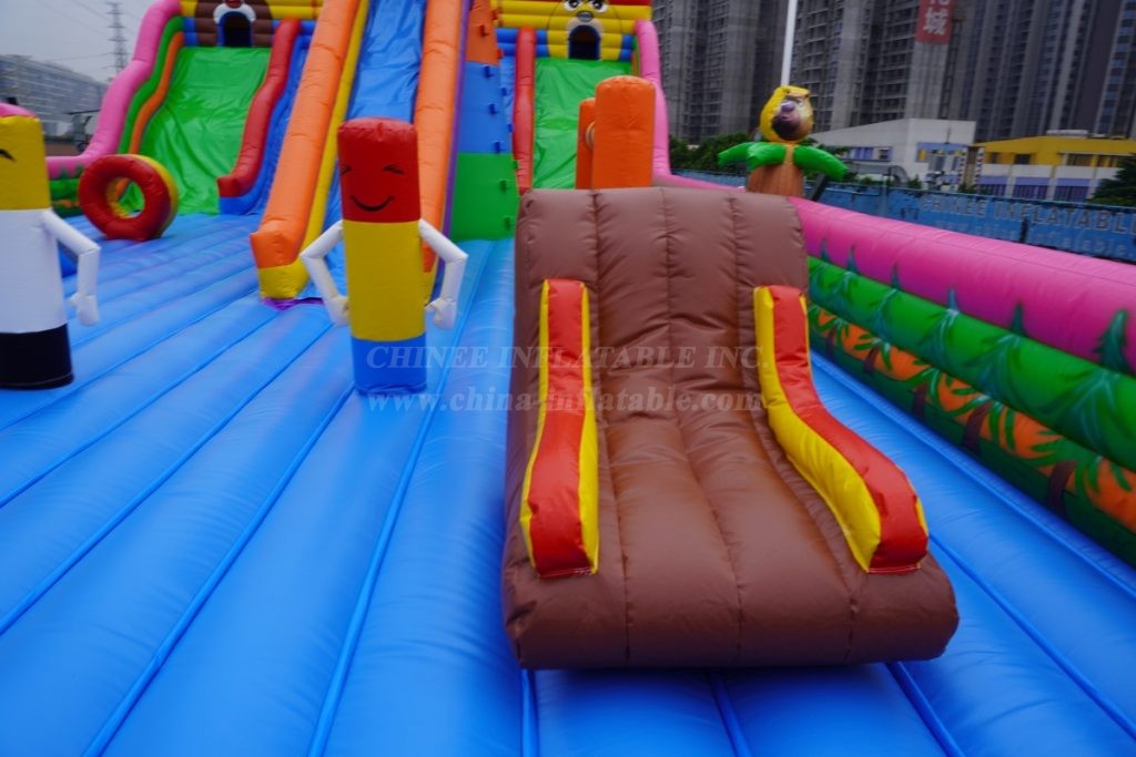 T6-805B Boonie Bears Theme Inflatable Park