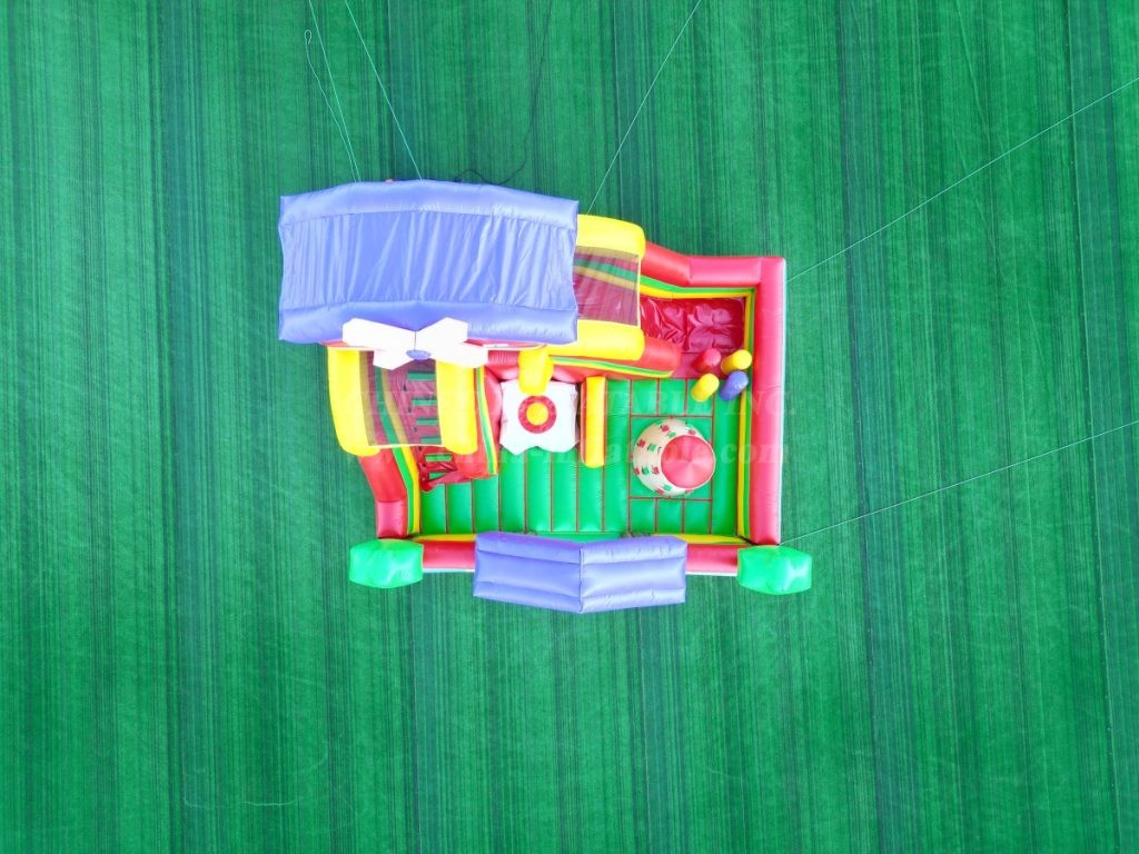 T2-8115 Farm-Themed Inflatable Playland